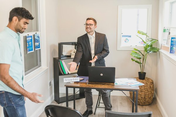 Quelles sont les étapes clés pour réussir une reconversion professionnelle dans le secteur IT ?