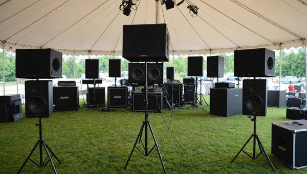 Location de sono et chapiteau pour un événement réussi